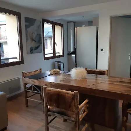 Le Grizzly Luxe Location