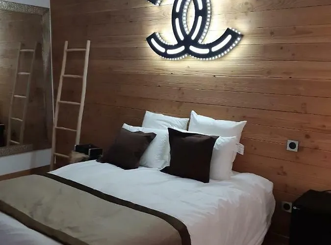 Le Grizzly Luxe Location Фон-Ромё